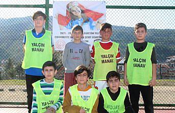 Taşova'da şehit öğretmen Aybüke Yalçın adına futbol turnuvası düzenlendi
