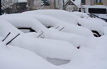 Orta ve Doğu Karadeniz'de soğuk hava ve kar etkisini sürdürüyor