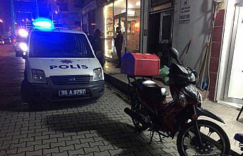 Otomobille çarpışan motosikletin sürücüsü yaralandı