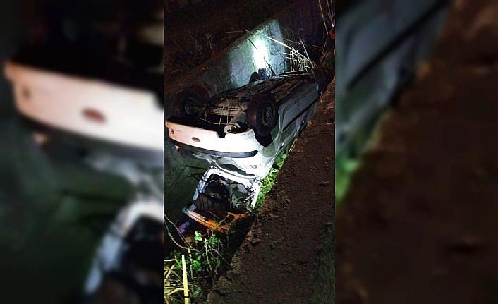 Samsun’da sulama kanalına devrilen otomobildeki 4 kişi yaralandı