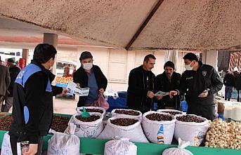 Suluova'da polis vatandaşları dolandırıcılara karşı uyardı