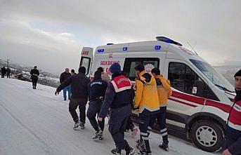 Tokat'ta minibüsün uçuruma devrilmesi sonucu 1 kişi öldü