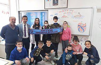 Artvin Trabzonspor Taraftarlar Derneğinden özel çocuklara ziyaret