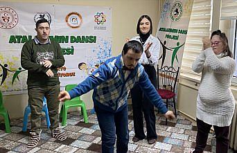 Down sendromlu çocuklar halk oyunlarıyla sosyalleşiyor