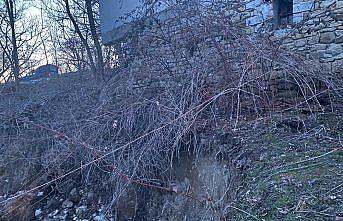 Karabük'te heyelan nedeniyle bir ev hasar gördü