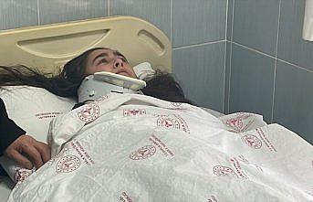 Samsun'da devrilen öğrenci servis aracı ikizleri ayırdı