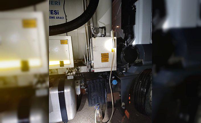 Sinop'ta belediye personeli hidrolik yağ hırsızlığı iddiasıyla tutuklandı