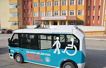 Suluova Belediyesi engelsiz servis aracıyla hizmet veriyor