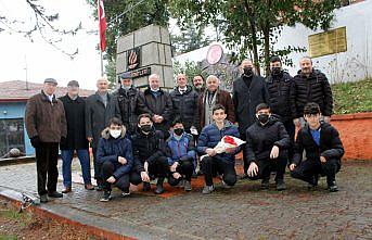Zonguldak'ta trafik kazasında ölen öğretmen ve öğrenciler anıldı
