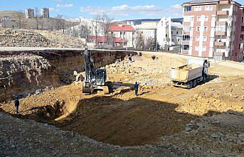 Bayburt'ta hayırseverlerin yaptırdığı iki okulun inşaatına başlandı