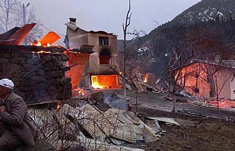 Artvin'de çıkan yangında bir kişi hayatını kaybetti