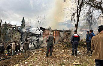 Kastamonu'da çıkan yangında 13 yaşındaki engelli çocuk hayatını kaybetti