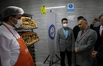 Rize'de meslek lisesi öğrencilerinin yaptığı ekmekler ihtiyaç sahiplerine ulaştırılacak