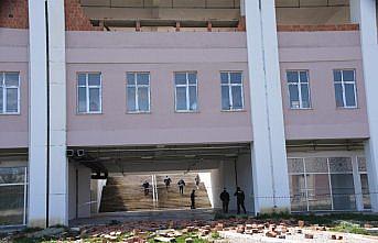 Sinop'ta kafasına tuğla düşen üniversite öğrencisi yaralandı