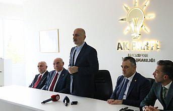 Ulaştırma ve Altyapı Bakanı Karaismailoğlu Merzifon'da partililerle buluştu: