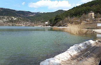Yeniçağa ve Çubuk göllerinin yüzeyindeki buz eridi