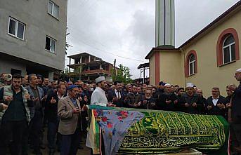 Amasya'da trafik kazasında ölen anne ile kızının cenazeleri toprağa verildi