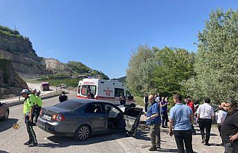 Bartın'da iki otomobilin çarpıştığı kazada 8 kişi yaralandı