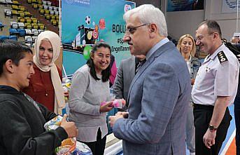 Bolu'da özel eğitim öğrencilerine spor malzemeleri dağıtıldı