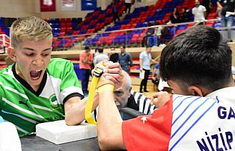 Gençler Türkiye Bilek Güreşi Şampiyonası, Karabük'te sona erdi