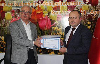 Havza Müftüsü Nurlu, hayır çarşısında emeği geçenlere plaket verdi