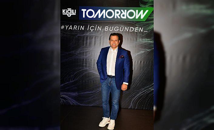 Kiğılı dünyanın ilk holografik NFT defilesini düzenledi