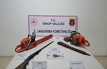 Sinop'ta uyuşturucu ve hırsızlık operasyonunda 3 zanlı yakalandı