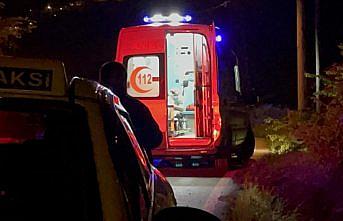 Zonguldak'ta ormanlık alana devrilen hafif ticari araçtaki 2 kişi yaralandı