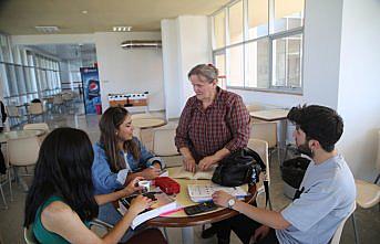 66 yaşındaki üniversiteli, 