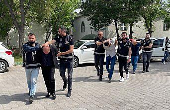 GÜNCELLEME - Samsun'da kiralık çiftlikte ele geçirilen silahlarla ilgili bir zanlı tutuklandı