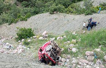 GÜNCELLEME - Tokat'ta minibüs uçuruma yuvarlandı, 4 kişi öldü, bir çocuk yaralandı