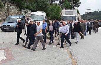 Mudurnu'da hacı adayları dualarla kutsal topraklara uğurlandı