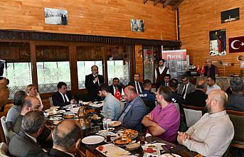 Vali Dağlı Kavak ilçesinde incelemelerde bulundu