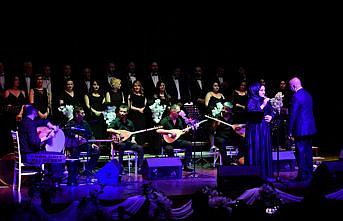 Vezirköprü Müzik ve Sanat Derneği Türk Halk Müziği Korosu'ndan konser