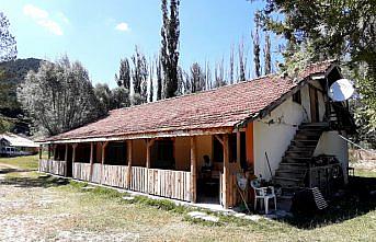 Bolu'daki tarihi Pavlu Kaplıcaları ilgi görüyor