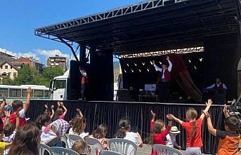 Gümüşhane'de çocuklar 