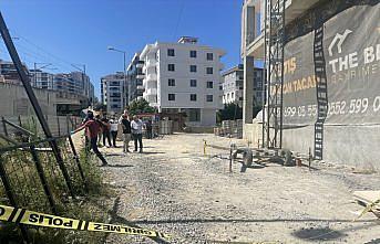 GÜNCELLEME - Samsun'da 9. kattaki iskeleden düşen inşaat işçisi hayatını kaybetti