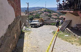 Amasya'da kamyonetin altında kalan çocuk öldü