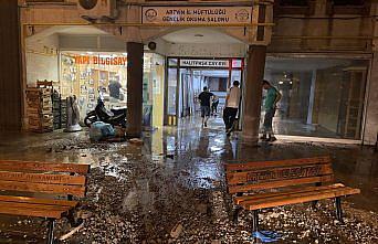 Artvin'de sağanak su baskınlarına neden oldu