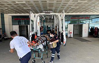 Düzce'de yük asansöründen düşen işçi ağır yaralandı