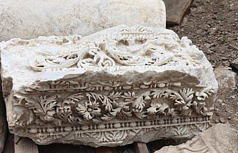 Düzce'deki antik kentte mermer blok ve mimari figürler bulundu
