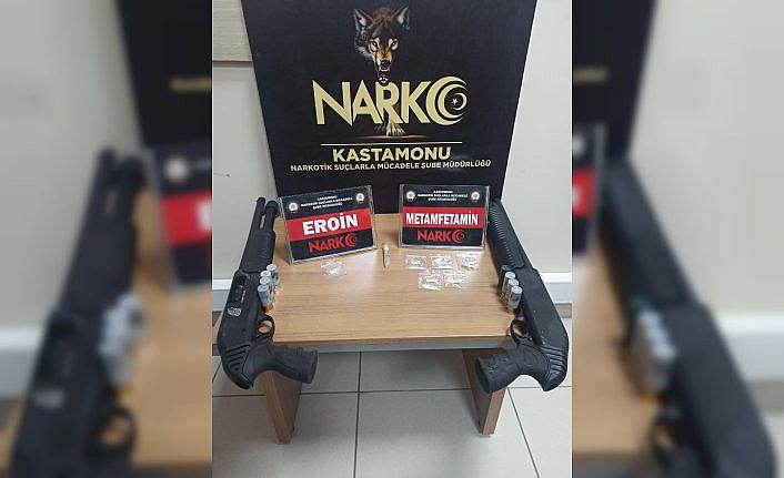 Kastamonu'da düzenlenen uyuşturucu operasyonunda 5 kişi yakalandı