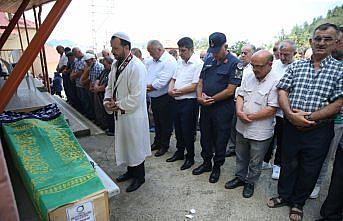 Ordulu üçüz ninelerden Emriye Sarı, son yolculuğuna uğurlandı