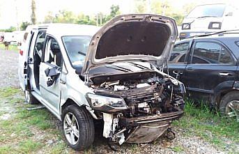 Samsun'da şarampole devrilen hafif ticari araçtaki 1 kişi öldü, 2 kişi yaralandı