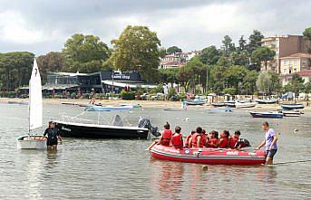 Ünye'de çocuklara yelken eğitimi veriliyor