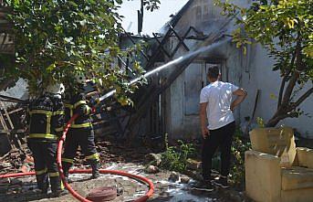 Amasya'da iki evde çıkan yangın söndürüldü