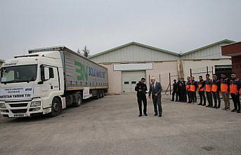 Bolu'dan Pakistan'daki sel bölgesine yardım tırı