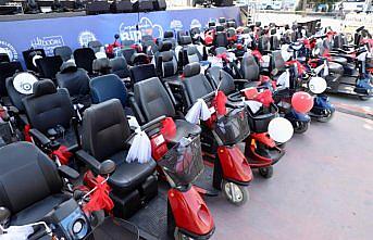 Çarşamba'da akülü araçlar hak sahiplerine verildi