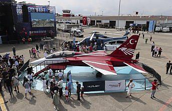 Hürjet ilk uçuş için yere basmaya hazırlanıyor