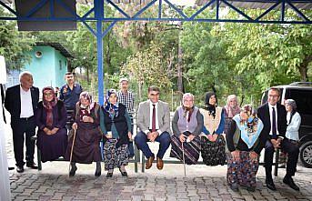 Karabük Valisi Gürel, köylüler ve öğrencilerle buluştu